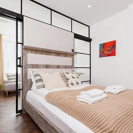 In The Old Town - Karmelicka Street * 克拉科夫